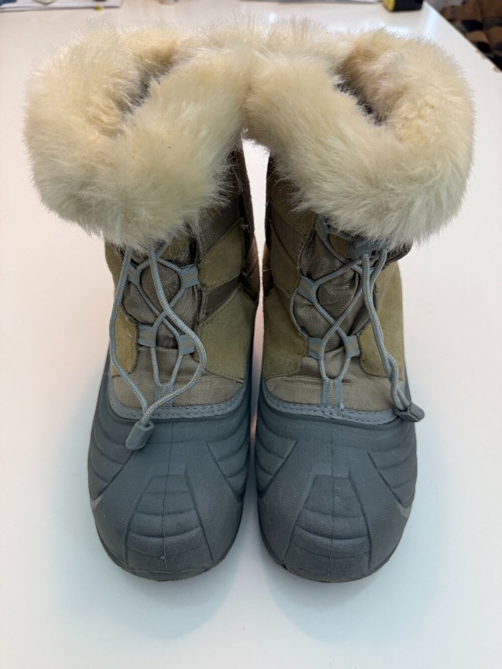 ZeroXposur Mid Men's Leather Waterproof Snow Thinsulate Insulation Boots Size 9